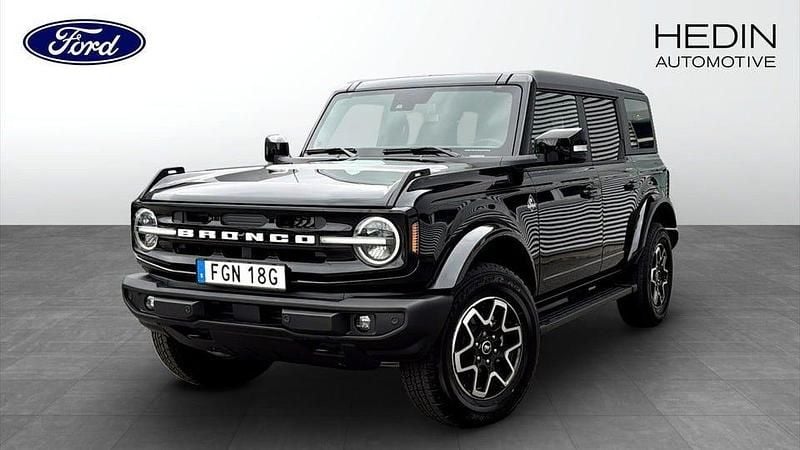 Svart Begagnad 2024 Ford Bronco Outer Banks SUV | 739 900 kr - Bild 1/4