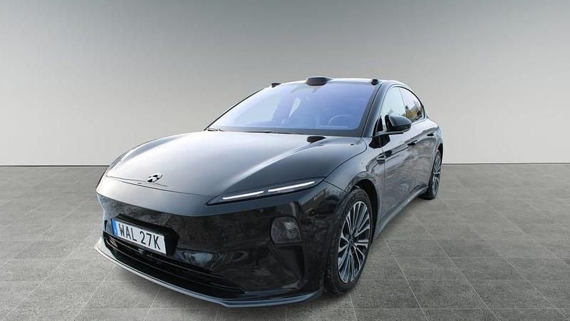 Begagnad Nio ET5 360 kW (490 HK) 2023 Svart