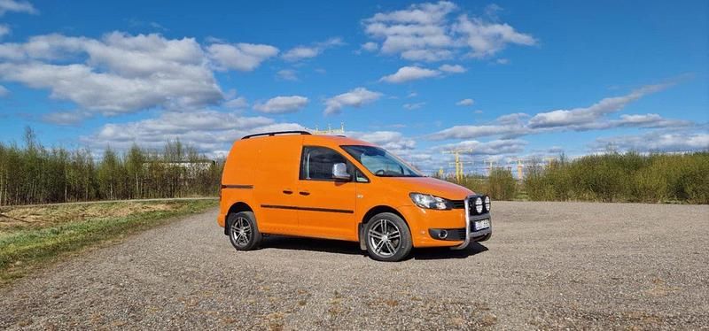 Orange Begagnad 2012 VW Caddy Minibuss | 47 000 kr (Superpris) - Bild 1/4