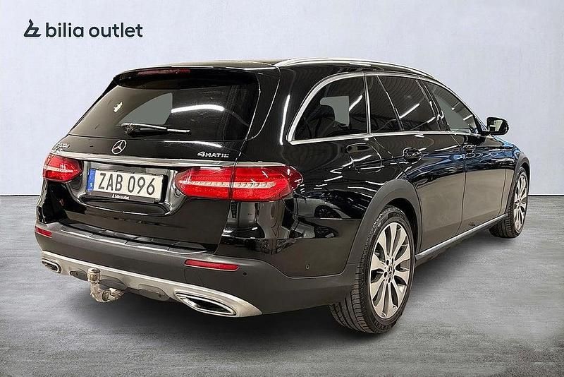 Begagnad Mercedes E220 All-Terrain Avantgarde 194 HK (142 kW) 2017 Svart Kombi