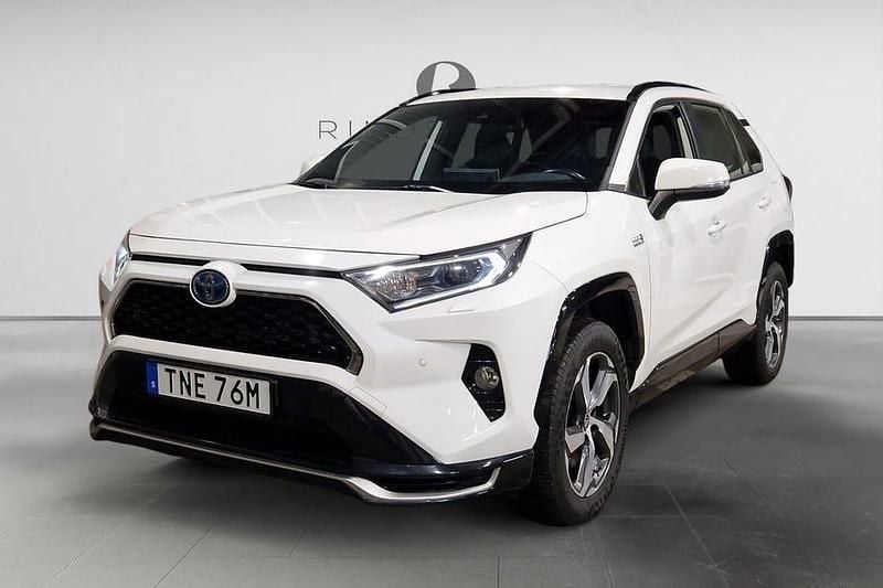 Vit Begagnad 2020 Toyota RAV4 SUV | 299 900 kr (Bra pris) - Bild 1/3
