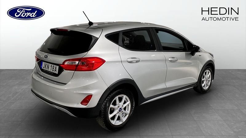 Begagnad Ford Fiesta Active 99 HK (72 kW) 2019 Grå Halvkombi