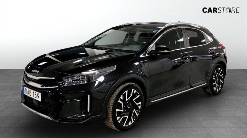 Svart Begagnad 2023 Kia XCeed Advance SUV | 234 900 kr (Superpris) - Bild 1/4
