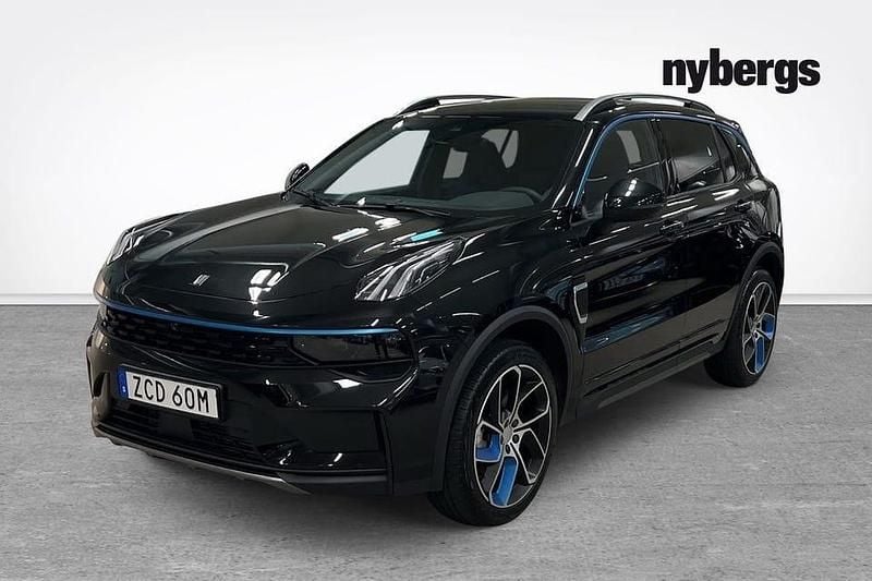 Svart Begagnad 2023 Lynk & Co 01 SUV | 304 990 kr (Marknadspris) - Bild 1/4