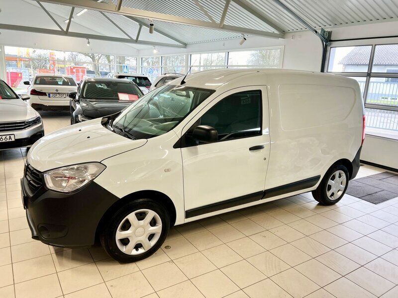 Vit Begagnad 2021 Dacia Dokker Express Van | 125 000 kr (Lite dyr) - Bild 1/4