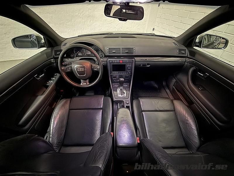 Begagnad Audi A4 344 HK (253 kW) 2006 Grå Kombi