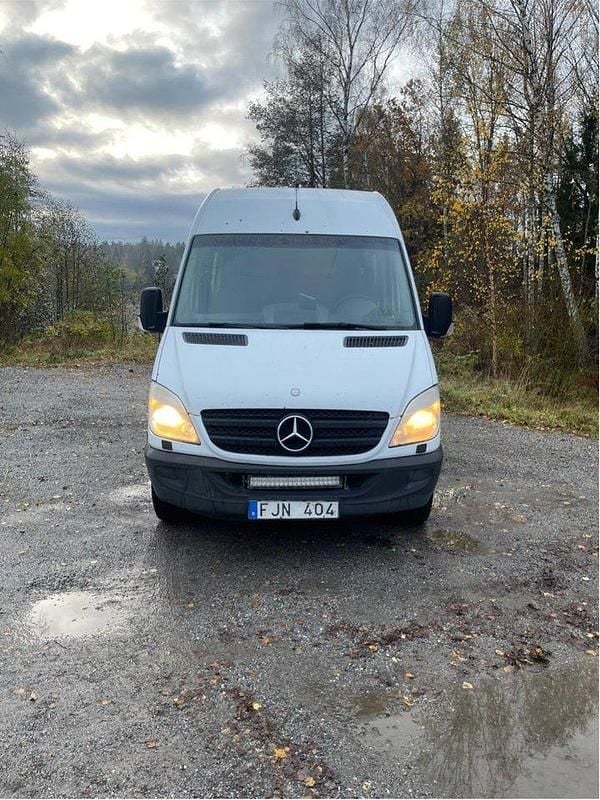 Vit Begagnad 2007 Mercedes Sprinter Van | 45 000 kr (Superpris) - Bild 1/4