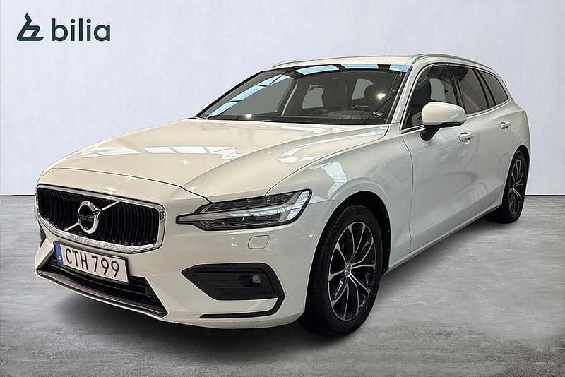 Vit Begagnad 2018 Volvo V60 Momentum Kombi | 199 900 kr (Superpris) - Bild 1/3