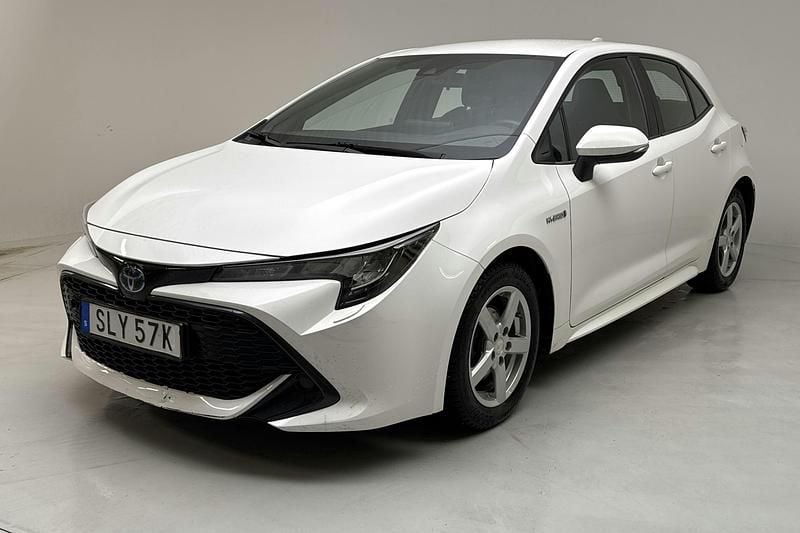Vit Begagnad 2020 Toyota Corolla | 175 000 kr (Superpris) - Bild 1/4