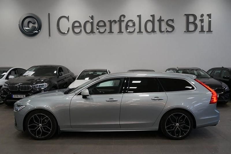 Silver Begagnad 2018 Volvo V90 R-Design Kombi | 289 000 kr - Bild 1/4