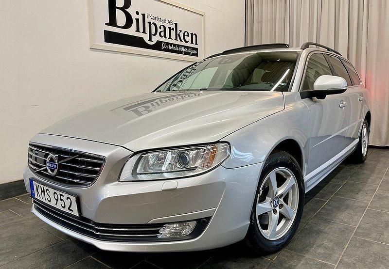 Silver Begagnad 2015 Volvo V70 Momentum Kombi | 139 900 kr (Lite dyr) - Bild 1/3