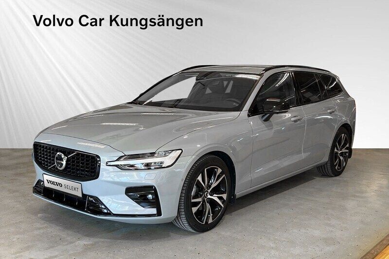 Grå Begagnad 2024 Volvo V60 Plus Kombi | 379 900 kr (Bra pris) - Bild 1/3