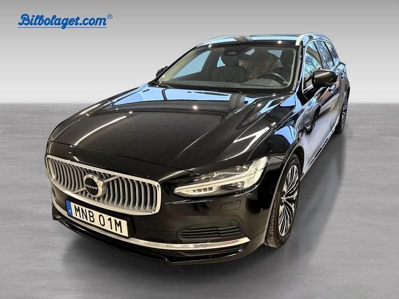 Svart Begagnad 2023 Volvo V90 Core Kombi | 349 000 kr (Marknadspris) - Bild 1/4
