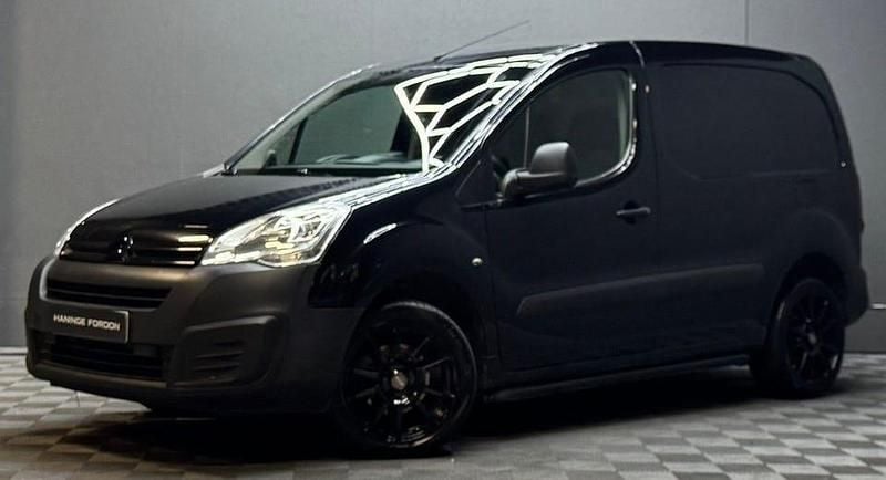 Svart Begagnad 2019 Citroën Berlingo Minibuss | 59 900 kr (Bra pris) - Bild 1/4