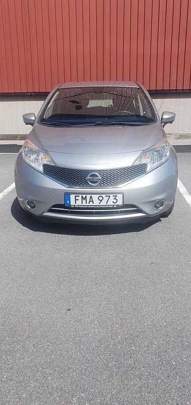 Silver Begagnad 2014 Nissan Note Minibuss | 50 000 kr (Marknadspris) - Bild 1/4