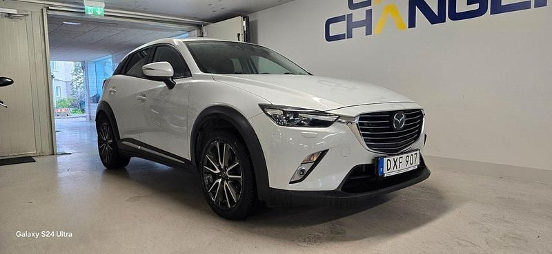 Vit Begagnad 2017 Mazda CX-3 SUV | 189 900 kr (Marknadspris) - Bild 1/4