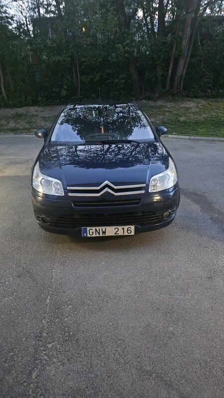 Blå Begagnad 2008 Citroën C4 Halvkombi | 29 000 kr (Marknadspris) - Bild 1/4