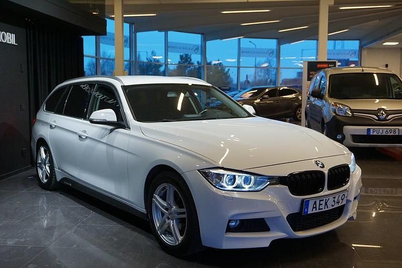 Begagnad BMW 320 Luxury Line 184 HK (135 kW) 2014 Vit Kombi