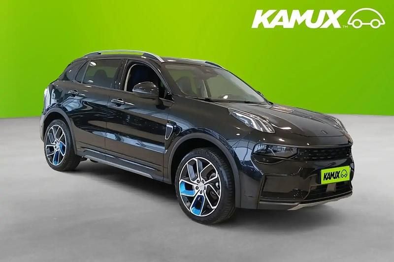 Svart Begagnad 2021 Lynk & Co 01 SUV | 259 800 kr (Marknadspris) - Bild 1/4