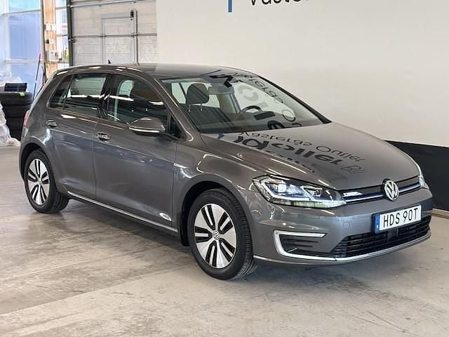 Begagnad 2020 VW e-Golf Halvkombi | 189 000 kr (Dyr) - Bild 1/4