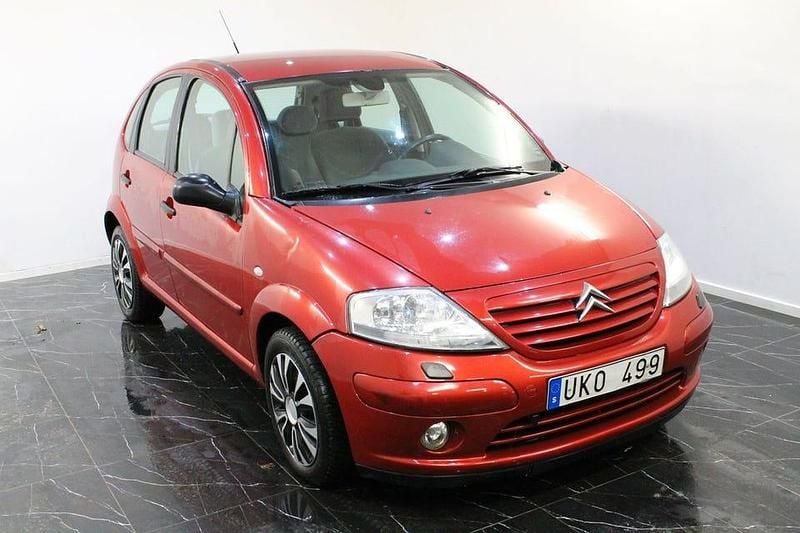Begagnad Citroën C3 109 HK (80 kW) 2003 Mörkröd Halvkombi
