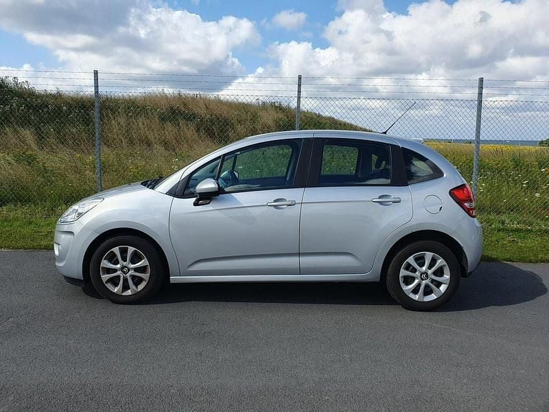 Silver Begagnad 2012 Citroën C3 Halvkombi | 57 000 kr (Marknadspris) - Bild 1/4