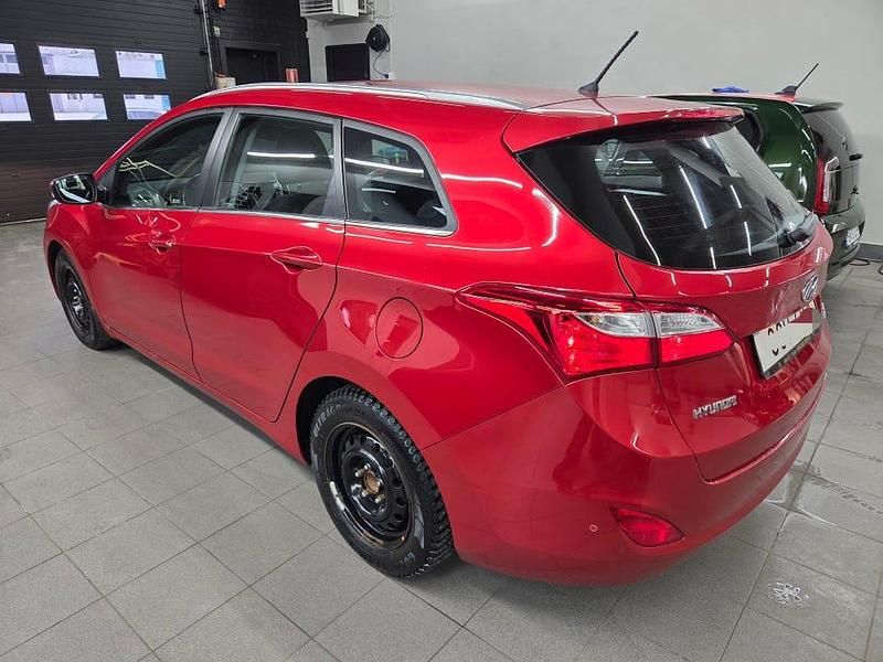 Begagnad Hyundai i30 110 HK (80 kW) 2015 Kombi