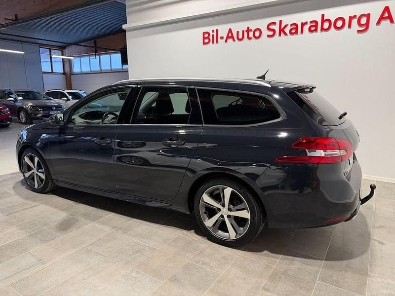 Begagnad Peugeot 308 SW Active 131 HK (96 kW) 2017 Mörkgrå Kombi