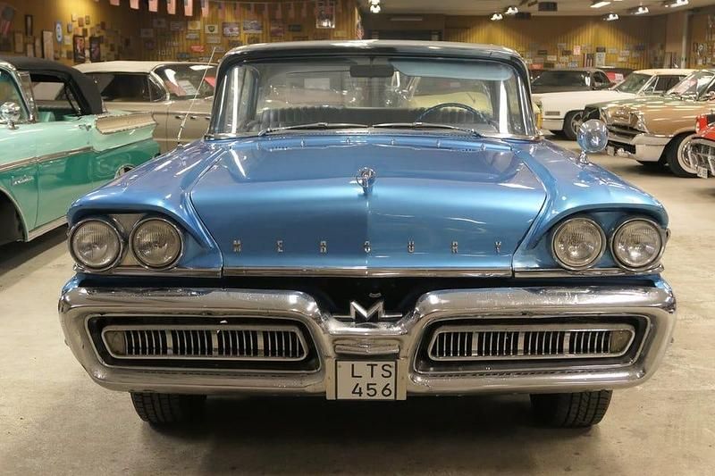 Begagnad Mercury Monterey 258 HK (189 kW) 1957 Minibuss