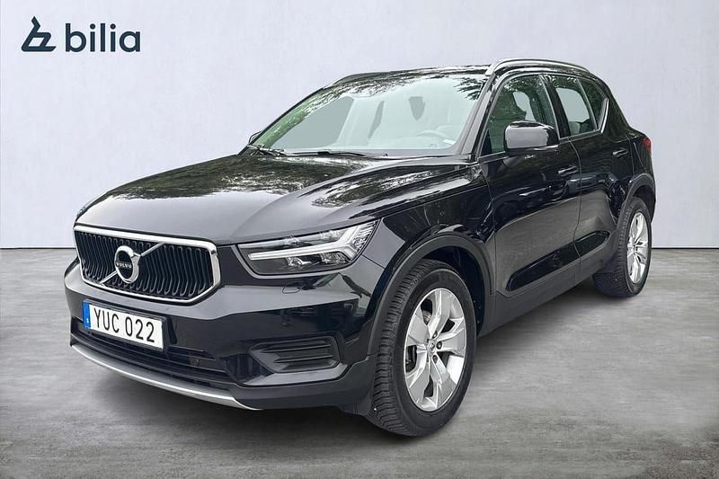 Svart Begagnad 2018 Volvo XC40 Momentum SUV | 269 000 kr (Marknadspris) - Bild 1/3