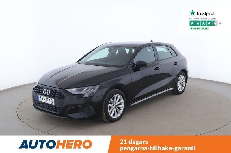 Svart Begagnad 2022 Audi A3 Sportback Halvkombi | 261 000 kr (Marknadspris) - Bild 1/4
