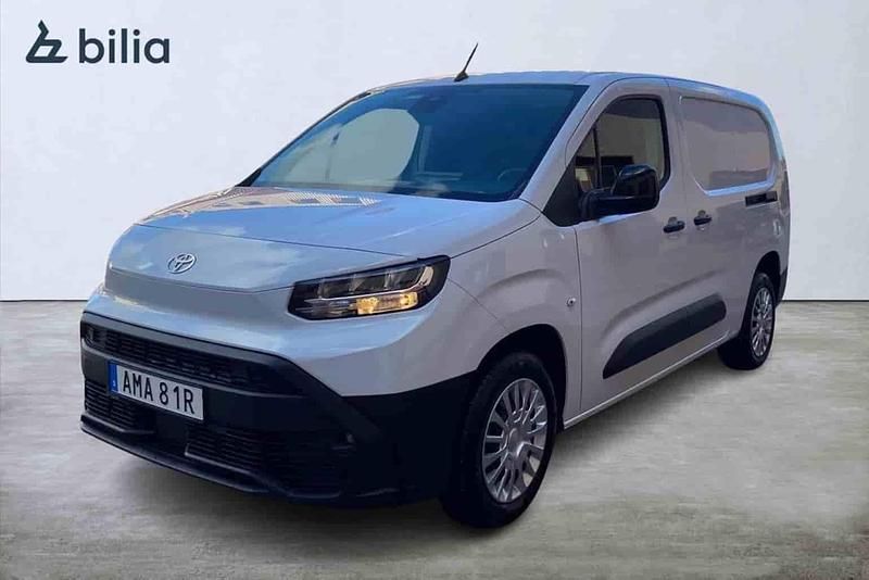 Vit Begagnad 2024 Toyota Proace City Van | 389 900 kr - Bild 1/1