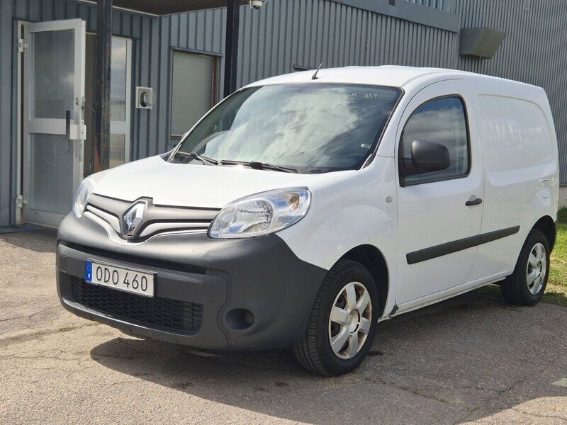 Vit Begagnad 2017 Renault Kangoo Minibuss | 64 800 kr (Marknadspris) - Bild 1/4