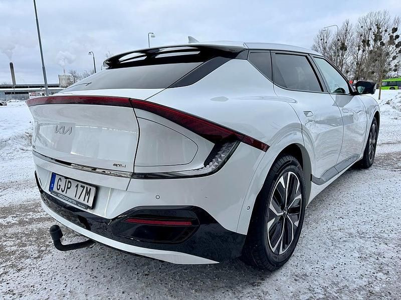 Begagnad Kia EV6 GT-Line 239 kW (325 HK) 2021 Vit metallic SUV