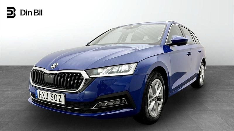 Blå Begagnad 2024 Skoda Octavia Style Kombi | 309 900 kr (Marknadspris) - Bild 1/4