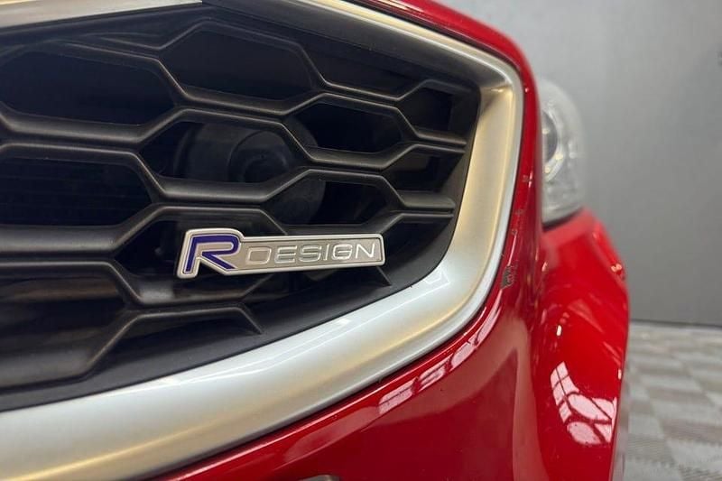 Begagnad Volvo C30 R-Design 150 HK (110 kW) 2012 Röd Halvkombi