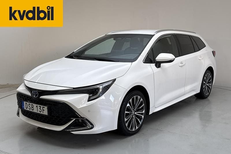 Begagnad Toyota Corolla 140 HK (102 kW) 2024 Vit Kombi
