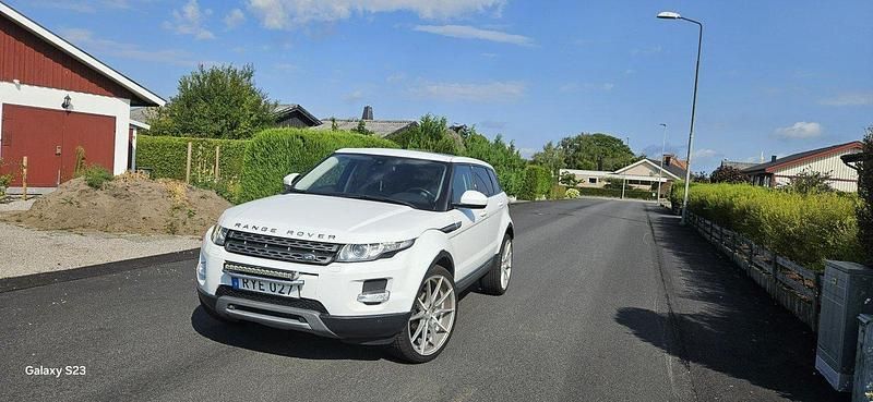 Vit Begagnad 2015 Land Rover Range Rover evoque Pure SUV | 179 900 kr (Marknadspris) - Bild 1/4