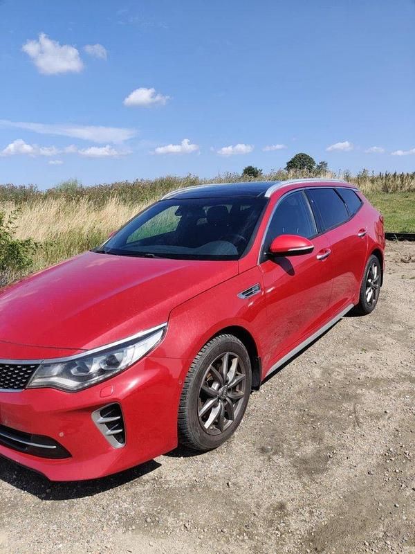 Röd Begagnad 2017 Kia Optima GT-Line Kombi | 65 000 kr - Bild 1/4