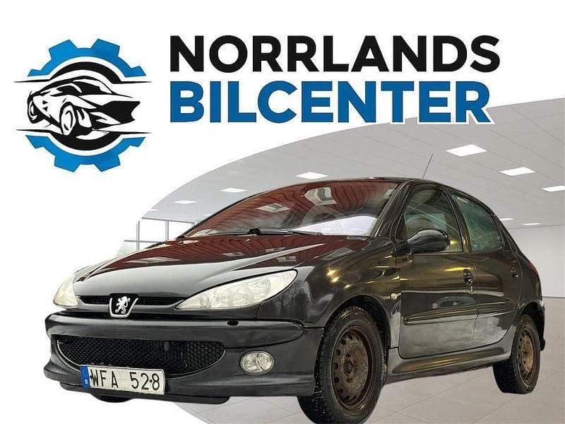 Begagnad Peugeot 206 109 HK (80 kW) 2004 Svart Halvkombi