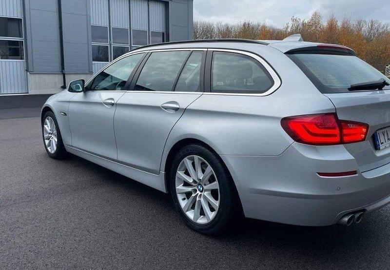 Grå Begagnad 2012 BMW 520 Kombi | 108 000 kr (Bra pris) - Bild 1/4