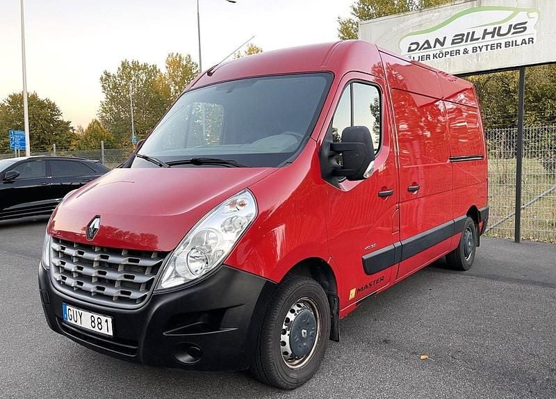 Röd Begagnad 2014 Renault Master Van | 130 000 kr (Bra pris) - Bild 1/4