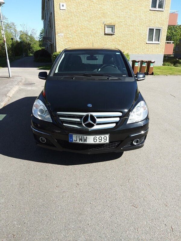 Svart Begagnad 2009 Mercedes B170 Minibuss | 45 000 kr (Bra pris) - Bild 1/4