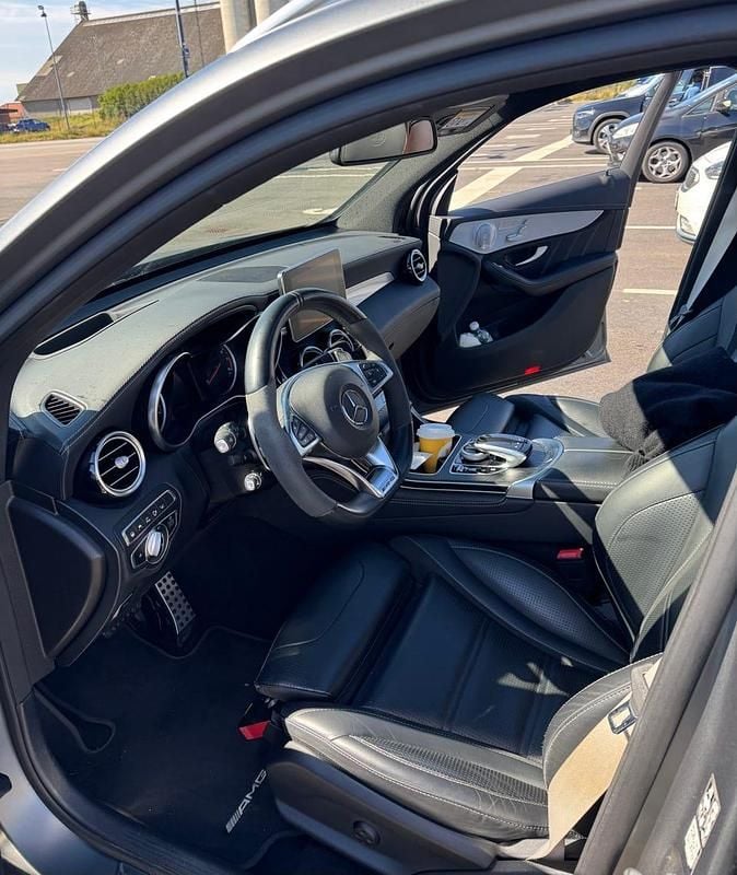 Begagnad Mercedes GLC63 AMG AMG 510 HK (375 kW) 2019 Amg designo selenitegray magno