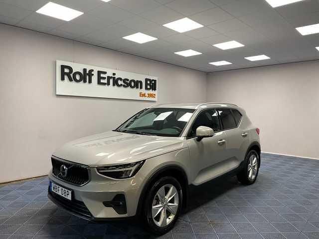 Begagnad 2024 Volvo XC40 SUV | 359 500 kr (Marknadspris) - Bild 1/4