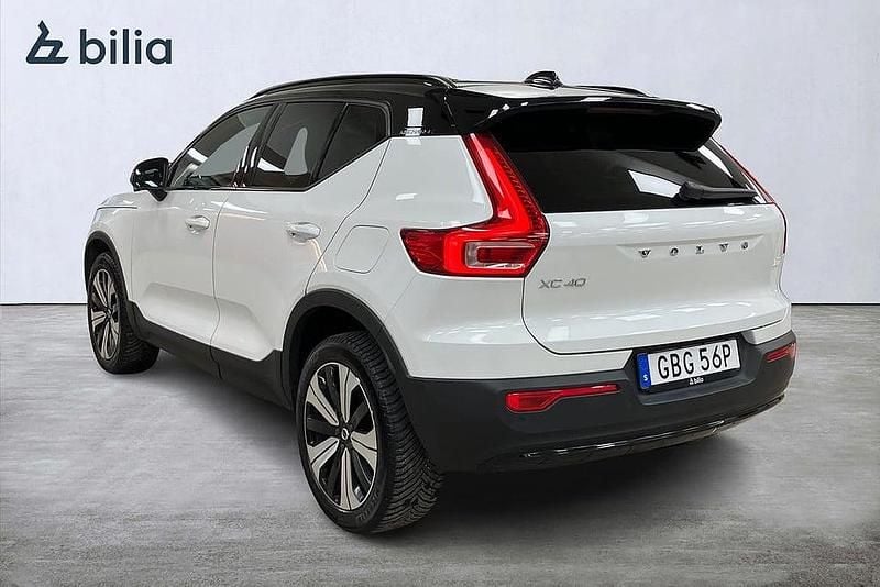 Begagnad Volvo XC40 Core 185 kW (252 HK) 2022 Vit SUV