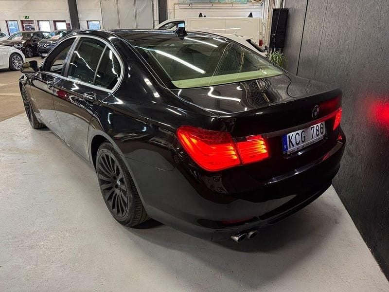 Begagnad BMW 730 245 HK (180 kW) 2009 Svart Sedan