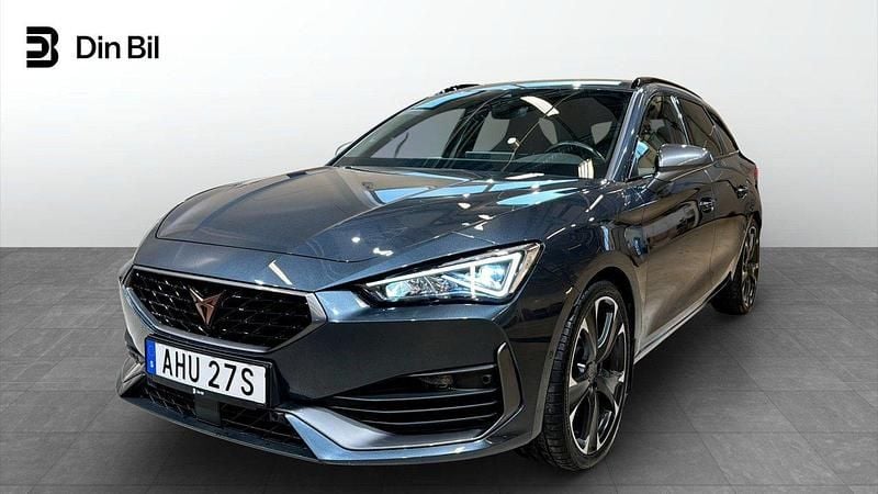 Grå Begagnad 2024 Cupra Leon VZ2 Kombi | 319 900 kr (Bra pris) - Bild 1/4
