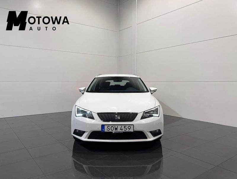 Begagnad Seat Leon ST Ecomotive 110 HK (80 kW) 2016 Vit Kombi