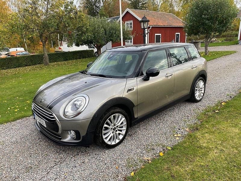 Grå Begagnad 2015 Mini Cooper Clubman Pepper Kombi | 132 500 kr (Marknadspris) - Bild 1/4